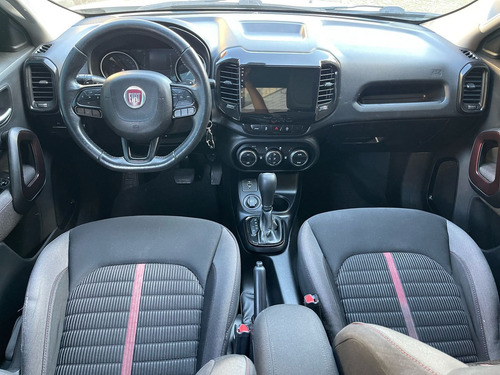 Fiat Toro 1.8 16v Freedom Flex 4x2 Aut. 4p