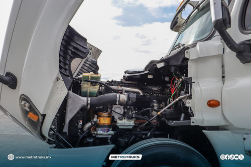 Freightliner Cascadia Ddc Serie 60 475hp Std., 02 Ocup.