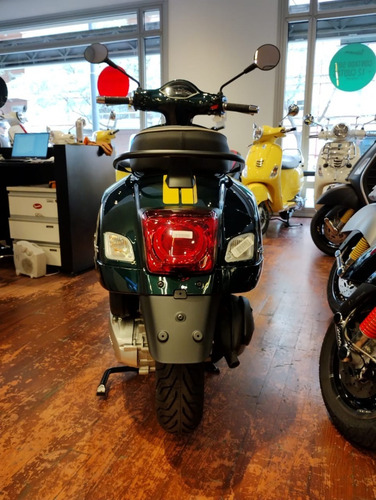 Imagen 5 de 16 de Vespa Gts 300 Racing Sixties Entrega Inmediata!!!!