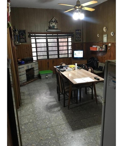 Imagen 2 de 22 de Solido Chalet En 1 Planta Sobre Lote De 225 M2 Y 120 M2 Cubi