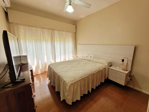 Casa Chalet En Venta En Moreno