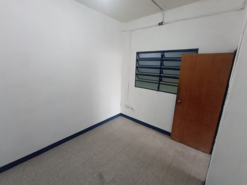 Oficina En Alquiler - Urb. Las Minas De Baruta