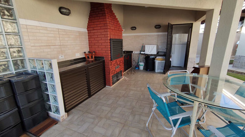 Imagem 14 de 29 de Casa De Condomínio Fechado De Alto Padrão Em Frente A Praia. - V687