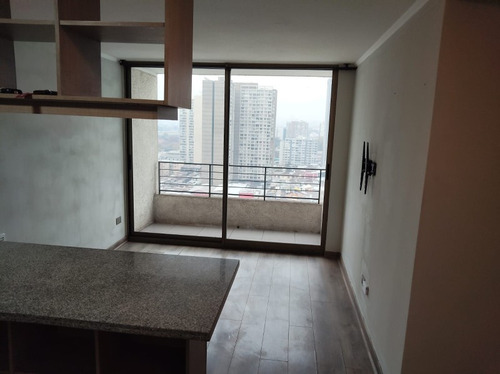 En Arriendo Comodo Dpto. 2 Dormitorios Y Un Baño