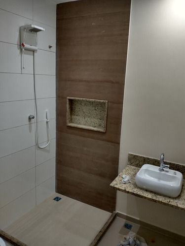 Imagem 5 de 14 de Casa Duplex De 1ª Locação - Condomínio Bosque Dos Mouras.