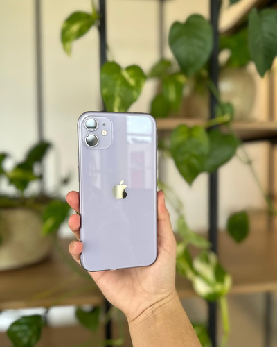 Combo Iphone 11 128gb - Violeta 100% Batería + Airpods Pro 2 Lila (Reacondicionado)