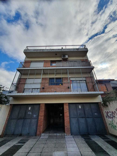 Venta De Departamento Con Cochera