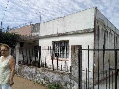 Casa En Venta En Burzaco