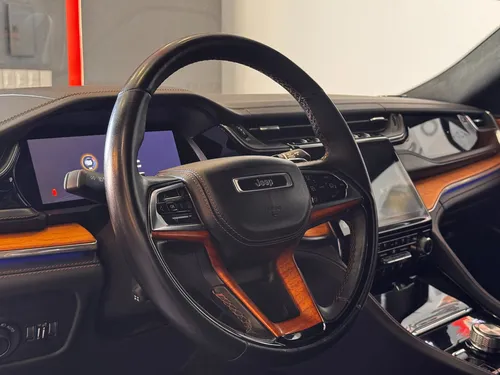 Jeep Grand Cherokee 5.7 V8 L Summit Reserve 4X4 At