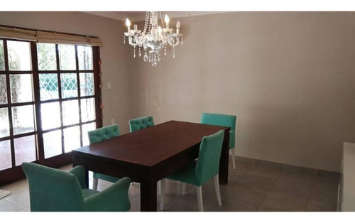 Imagen 14 de 27 de Comoda Casa Quinta De 4 Dormitorios Y 13.000 M2 De Parque Arbolado