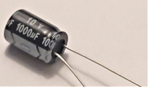 Capacitor Eletrolítico 1000uf 10v + Outros Modelos 14 Peças