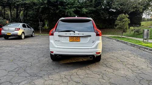 Volvo XC60 2.5 T5 Awd R-design