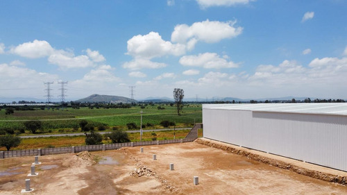Imagen 2 de 8 de Nave Industrial Cerca Del Aeropuerto De Querétaro