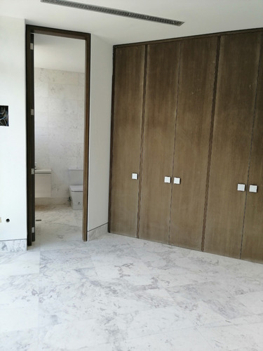 Apartamento En Venta Urb. La Castellana 19672