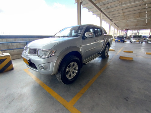 Mitsubishi L200 SPORTERO 2.5 High Power