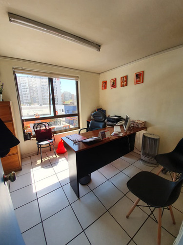 Oficina 210m2 Venta Ñuñoa. 11 Privados 6 Baños. Metro Ñuñoa