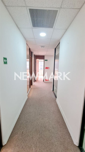 Oficina En Corazón Financiero De Santiago