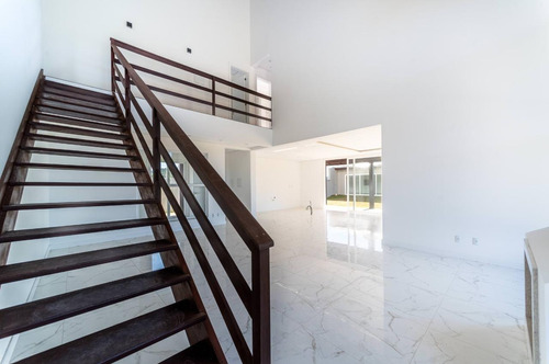 Imagem 12 de 13 de Casa Condomínio Caledônia - 0000046