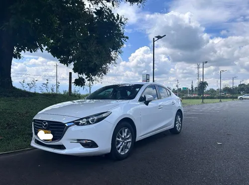 Mazda 3 2.0 Touring