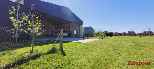 Venta De Casa 3 Ambientes Con Hangar En El Aero Country Club General Rodriguez