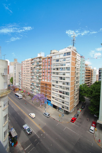 Imagen 17 de 17 de Gran Oportunidad En Cordón, Piso Alto Al Frente, 4 D / 3 B (servicio Completo). Terraza. Garage. Calefacción Central.