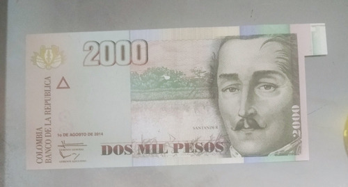 Billete De 2000 Con Error De Corte, Estado Unc