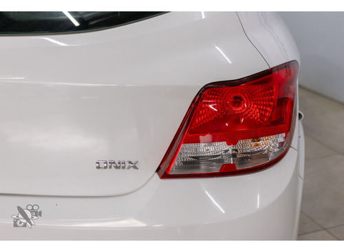 Chevrolet Onix 1.0 MPFI LS 8V FLEX 4P MANUAL