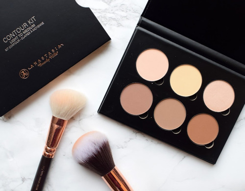 Anastasia Beverly Hills - Contour Kit Light To Medium Polvos