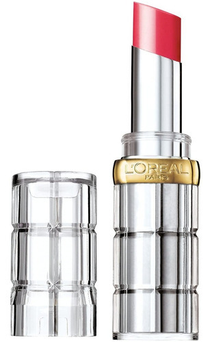 Lápiz labial color riche Shine Color 920 de Loreal Paris, color fresa lacado