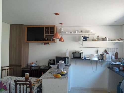 Imagem 9 de 14 de 2.500 M², Em Condomínio, 03 Dormitórios E Piscina !!