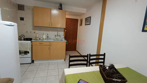 Monoambiente En Alquiler De Temporada - Punta Del Este - Torre Con Servicios