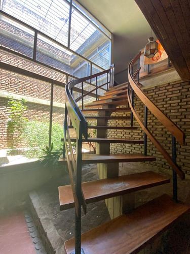 Venta Casa - Alto Cofico - 3 Dorm. - 4 Baños - Apto Crédito Hipotecario - Lugar Para Consultorios En Planta Baja