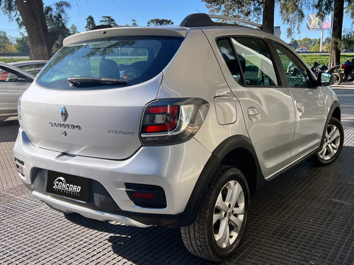 Renault Sandero Stepway 1.6 Dynamique 105cv