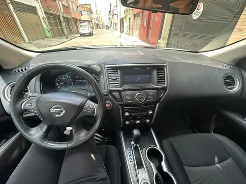 Nissan Pathfinder 3.5 R52 Sense
