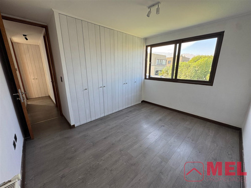 Casa En Arriendo De 3 Dorm. Mas Serv Piedra Roja En Chicureo
