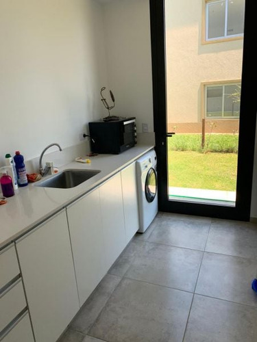 Casa En Venta En Buenos Aires Golf