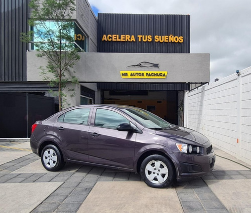 Imagen 2 de 13 de Chevrolte Sonic Ls 2015