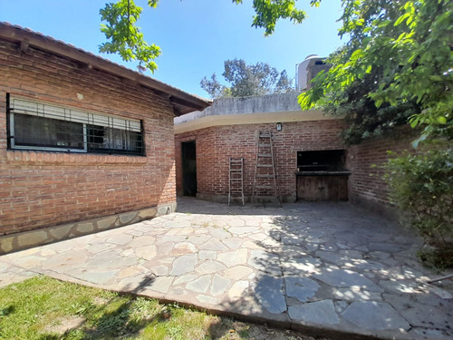Venta Casa Quinta 3 Amb 2 Lotes Con Piscina