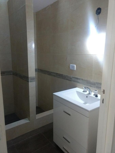 Imagen 6 de 12 de Casa Americana Ph - Castelar Norte - Venta - 3 Ambientes