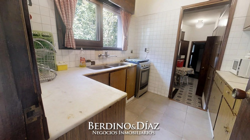 Imperdible Oportunidad En Playa Mansa A Tan Solo Metros Del Mar- Ref: 394