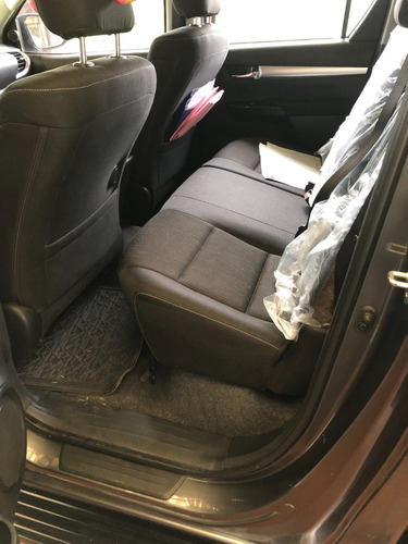 Imagen 3 de 15 de Toyota Hilux 2017 Sr C/d 4x2 2.4 Cc.