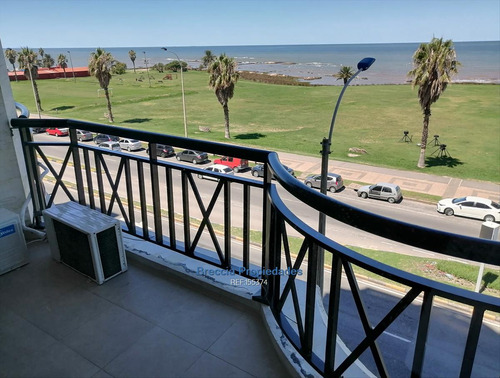 Venta Apartamento En Punta Carretas: Sobre Rambla