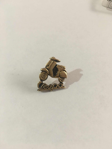 Pin Moto Vespa Dorado Chico Motoneta Metalico Piaggio