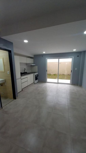 Imagen 3 de 14 de Dúplex 3 Amb - Con Patio Y Cochera Descubierta - A Estrenar - Ultimo Disponible