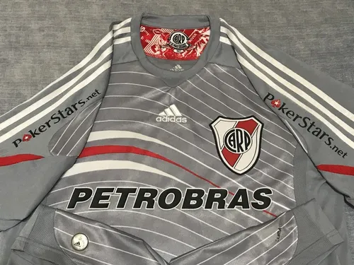 Remera gris river hotsell
