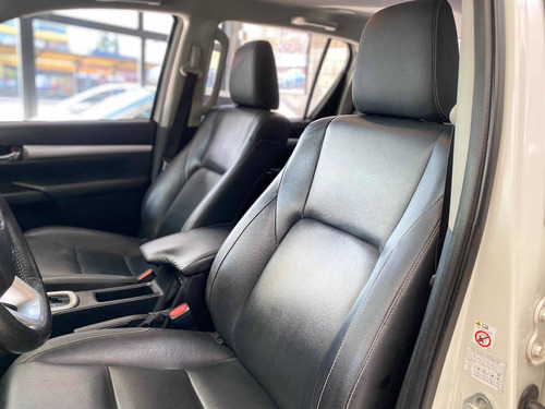 Toyota Hilux 2.8 Cd Srx 177cv 4x4 At 2017
