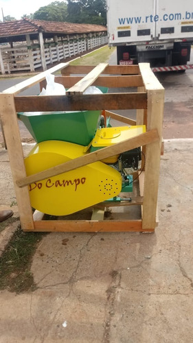 Imagem 1 de 3 de Maquina Agrícola De Silagem Gasolina
