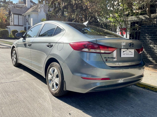 Imagen 5 de 13 de Hyundai Elantra 1.6 Gl 2ab Ac