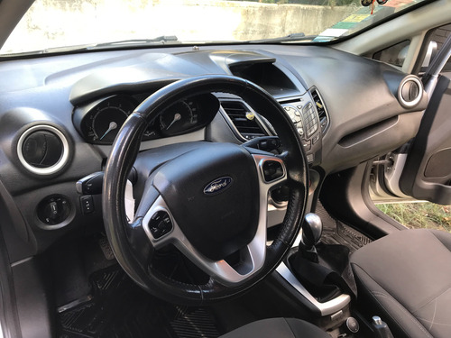 Ford Fiesta Kinetic Desing 4 Puerta Sedan