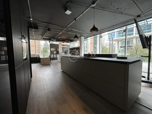 Oficina, Local Comercial En Venta En Lo Barnechea